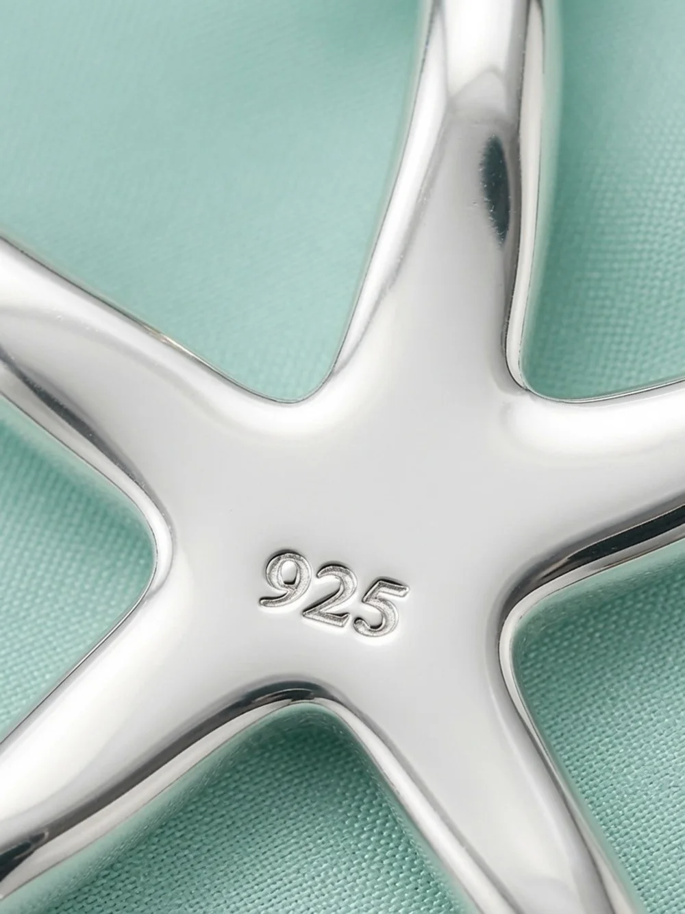Kiss of the Sea • Solid 925 Silver Starfish Pendant 1